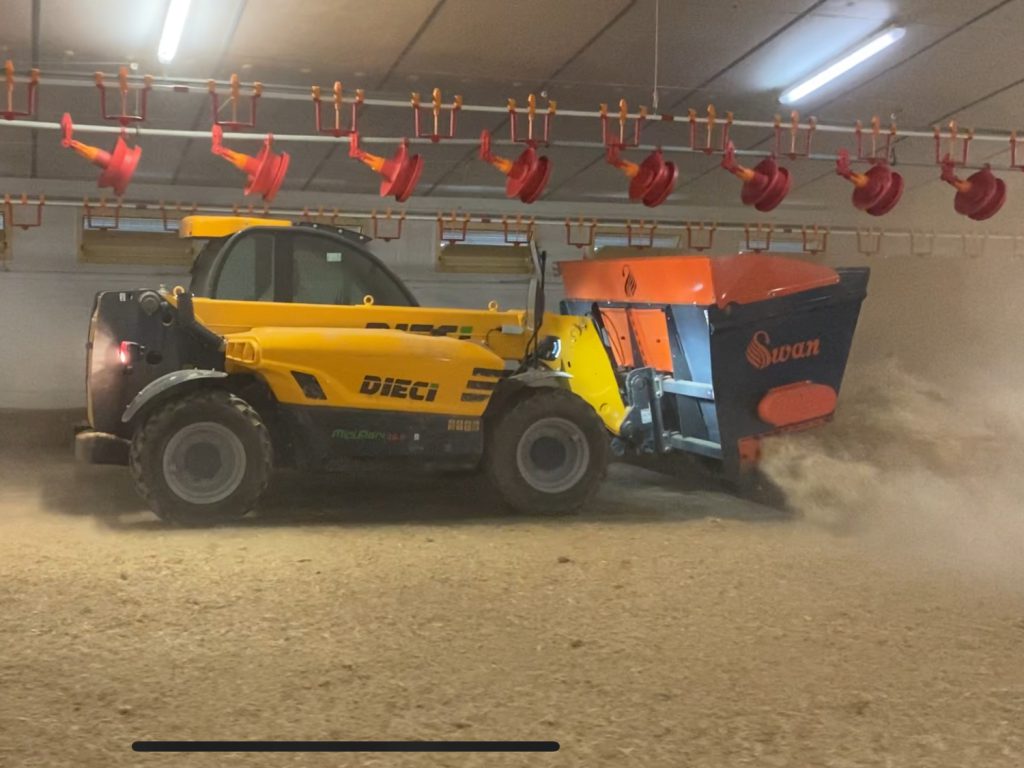 encamadora Machemac para granja avícolas en Estepa