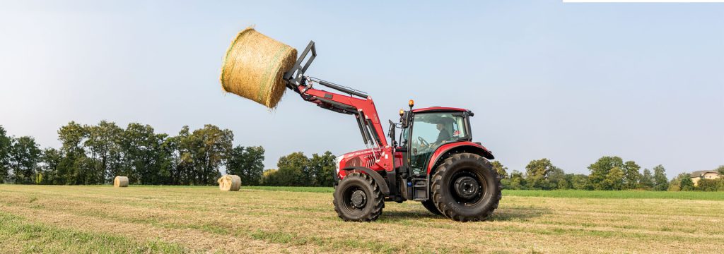 Tractores McCormick en Estepa trabajando en el campo